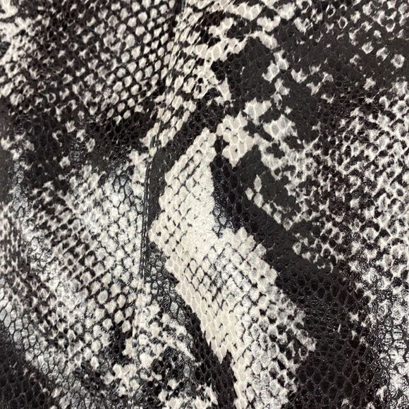 Urban Outfitters Siren Snake Print Mini Skirt Size Med 55 - Picture 5 of 8